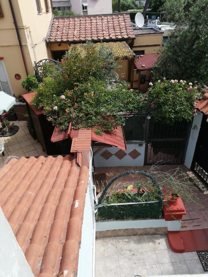 Luce Bed & Breakfast Livorno Dış mekan fotoğraf
